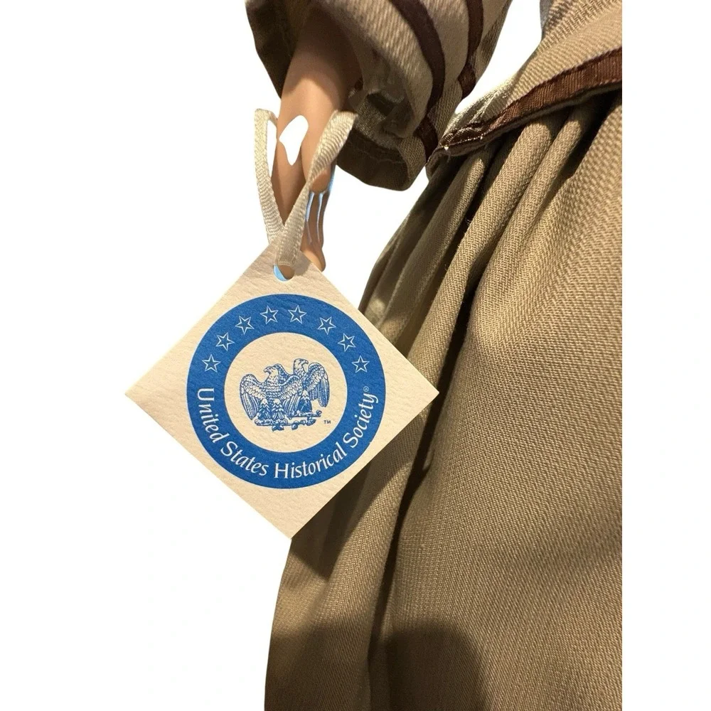 Florence Nightingale Doll – United States Historical Society – w/‎ Lantern